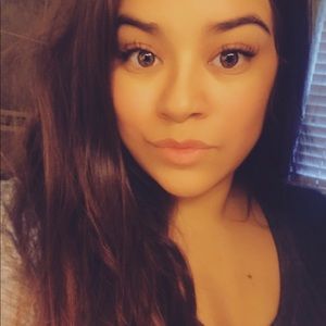 Meet your Posher, Perla